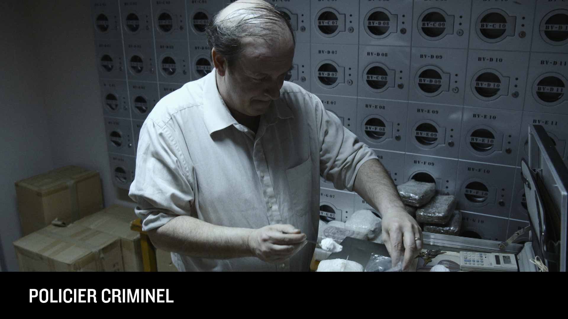 Policier criminel